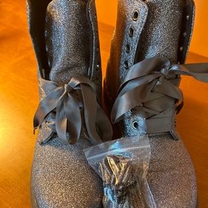 Dr. Martens 1460 Pascal Fine Pewter Glitter Boots in Womens Size 7
